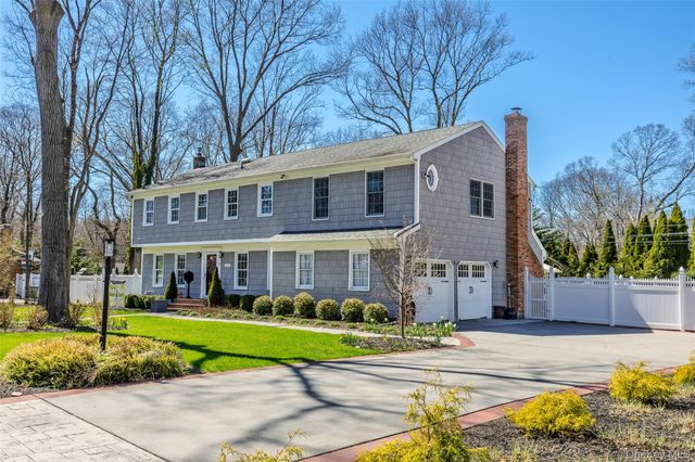 31 Meroke Trail, Port Jefferson, NY 11777