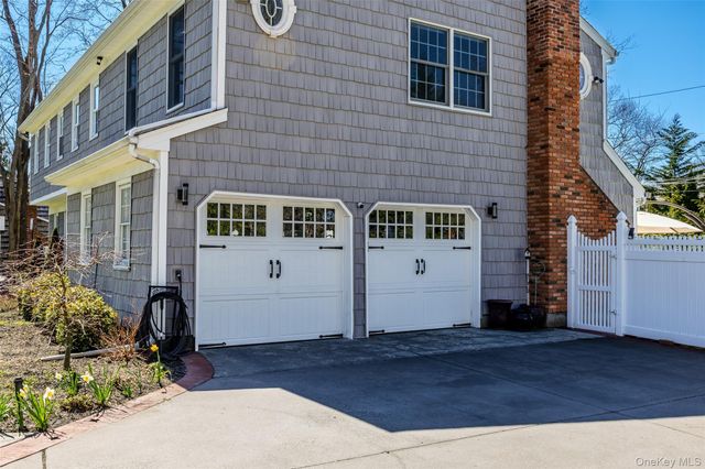 31 Meroke Trail, Port Jefferson, NY 11777