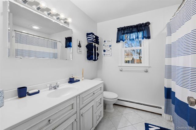 31 Meroke Trail, Port Jefferson, NY 11777