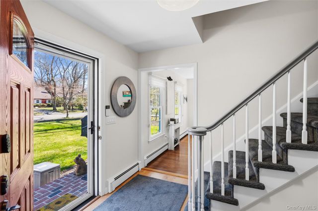 31 Meroke Trail, Port Jefferson, NY 11777