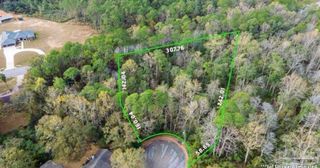 1501 Silver Ridge Dr, Cantonment, FL 32533