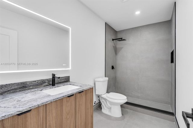 730 NW 77th Way, Pembroke Pines, FL 33024