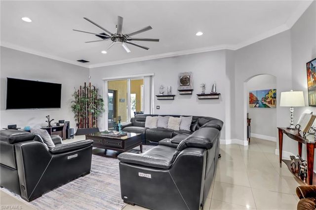 109 38th PL, Cape Coral, FL 33993