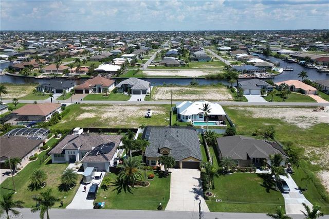 109 38th PL, Cape Coral, FL 33993