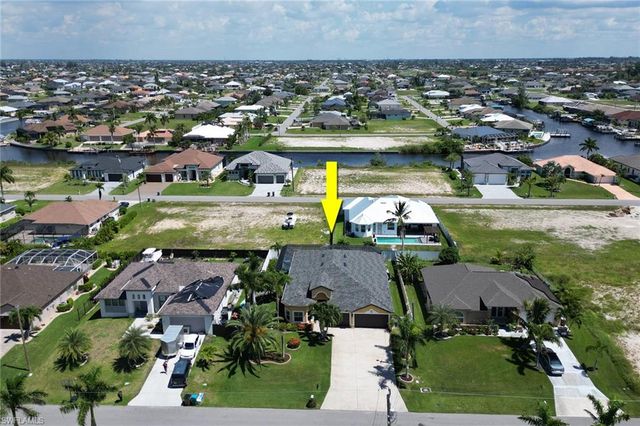 109 38th PL, Cape Coral, FL 33993