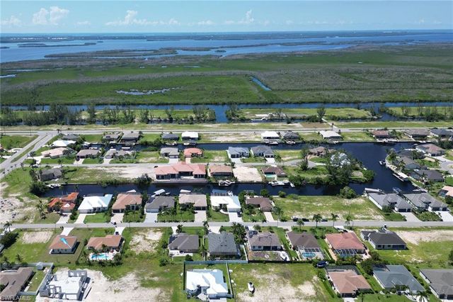 109 38th PL, Cape Coral, FL 33993