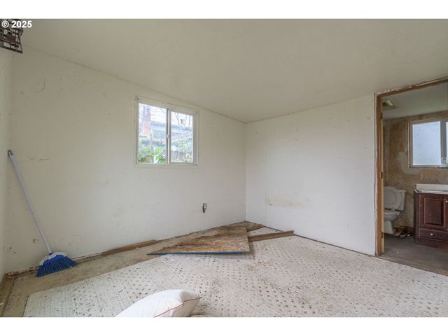 478 E 32ND Ave, Eugene, OR 97405