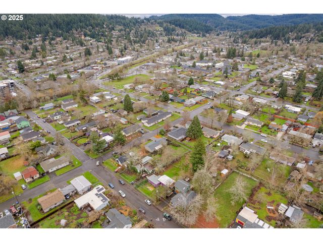 478 E 32ND Ave, Eugene, OR 97405