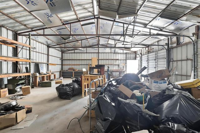 141 Cimmarron Trail, Runaway Bay, TX 76426