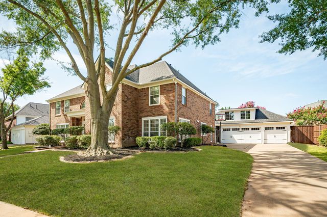 725 Tartan Trail, Highland Village, TX 75077