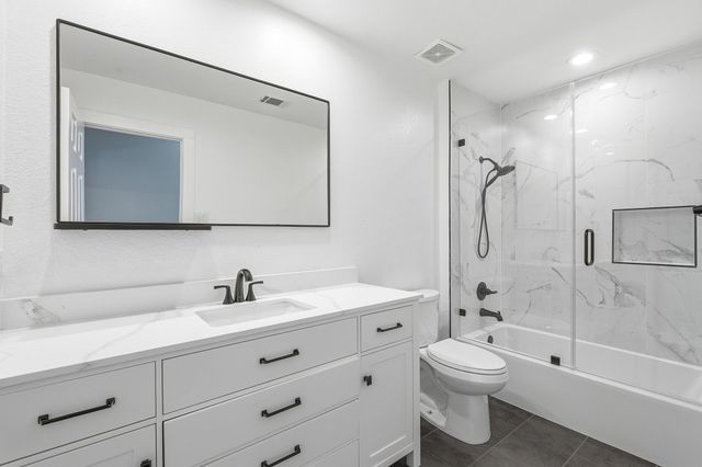 725 Tartan Trail, Highland Village, TX 75077