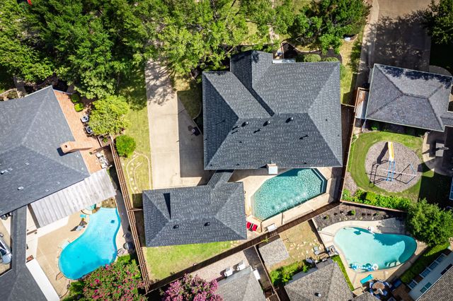 725 Tartan Trail, Highland Village, TX 75077