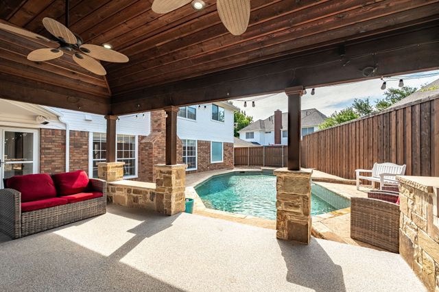 725 Tartan Trail, Highland Village, TX 75077