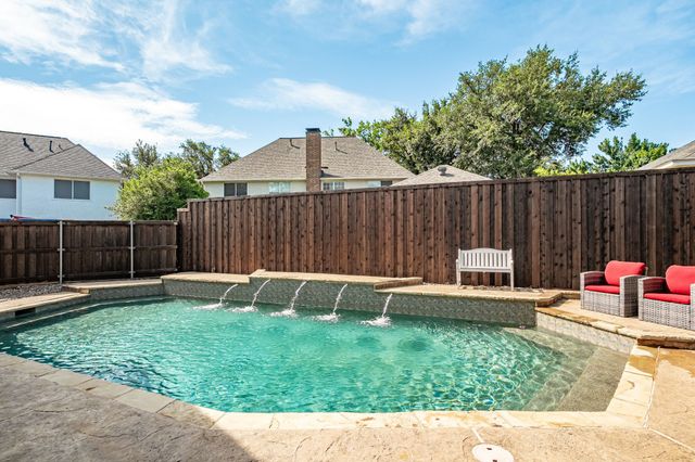 725 Tartan Trail, Highland Village, TX 75077