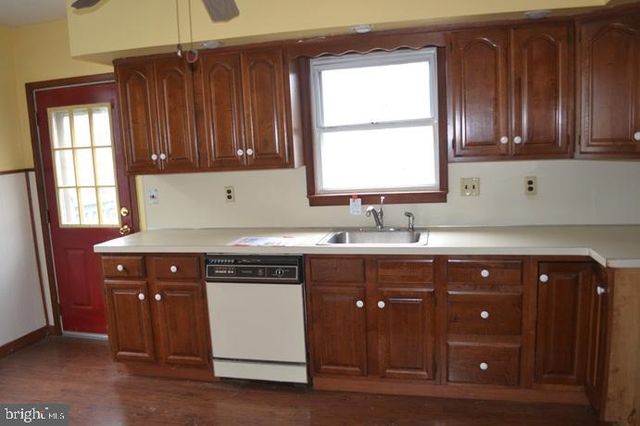 631 10TH AVE, Prospect Park, PA 19076