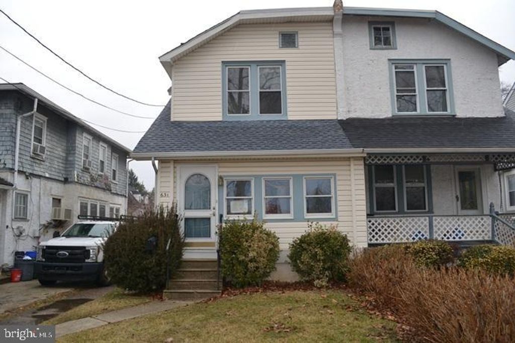 631 10TH AVE, Prospect Park, PA 19076