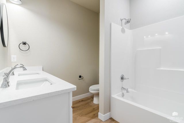 5615 Goheen Drive, Manhattan, KS 66503