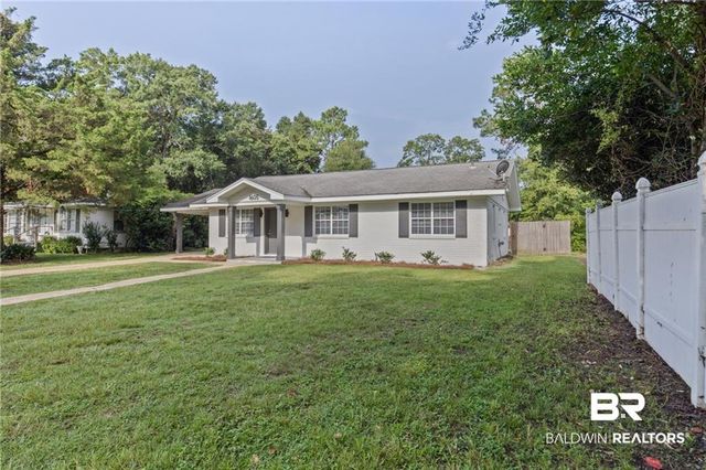 1605 Woodley Rd, Mobile, AL 36618