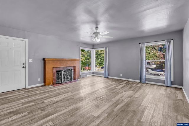 1610 Madrona Av SE, Salem, OR 97302