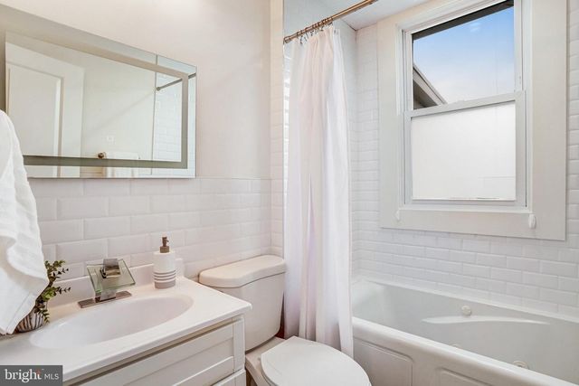 12 NICHOLSON ST NW, Washington, DC 20011