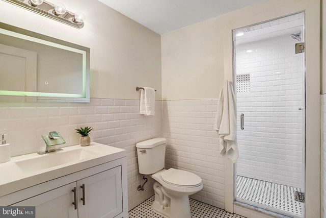 12 NICHOLSON ST NW, Washington, DC 20011