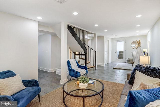 12 NICHOLSON ST NW, Washington, DC 20011