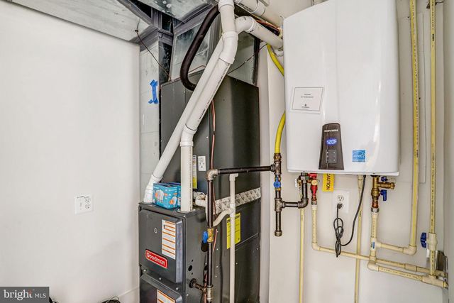 12 NICHOLSON ST NW, Washington, DC 20011