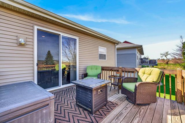 944 Silver Ripple Way, Deforest, WI 53532