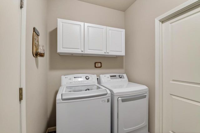 944 Silver Ripple Way, Deforest, WI 53532
