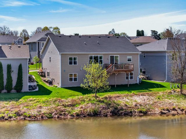 944 Silver Ripple Way, Deforest, WI 53532