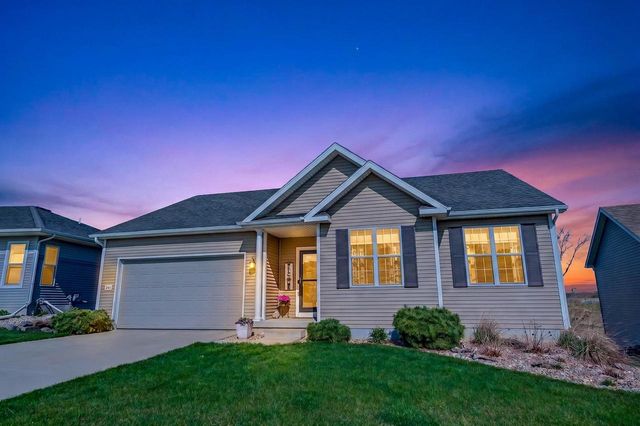 944 Silver Ripple Way, Deforest, WI 53532