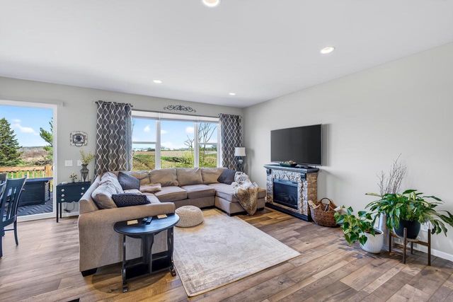 944 Silver Ripple Way, Deforest, WI 53532
