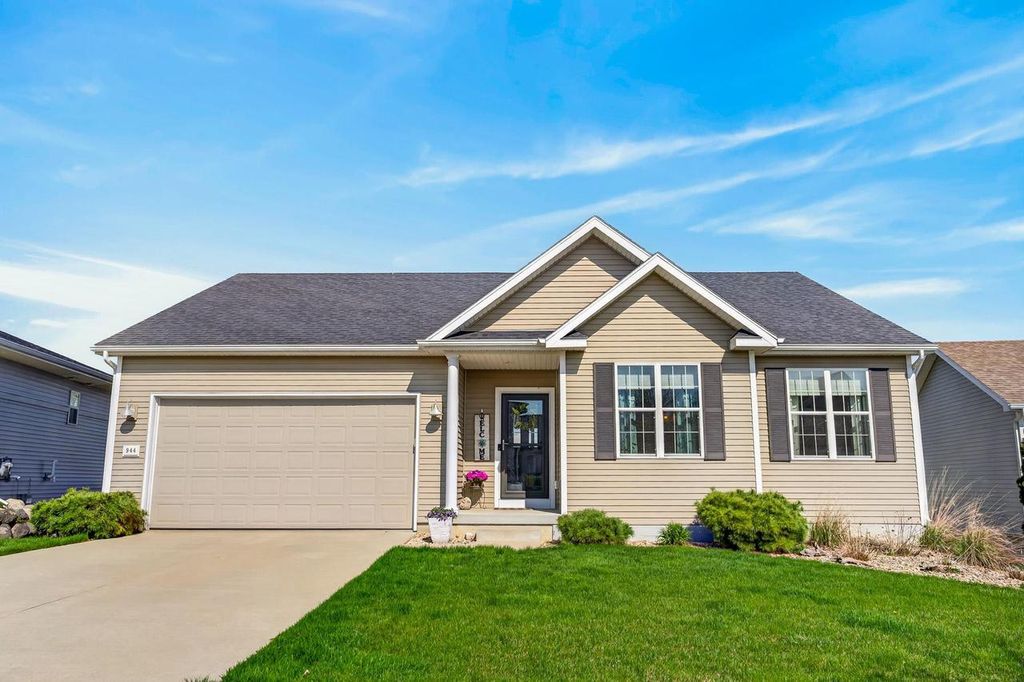 944 Silver Ripple Way, Deforest, WI 53532