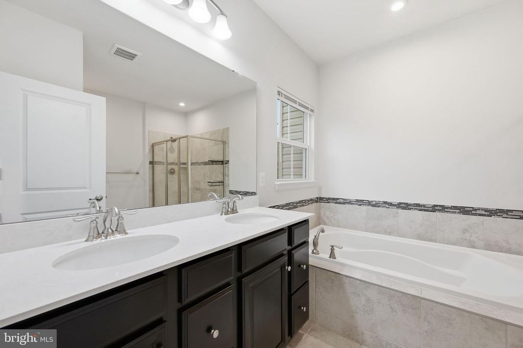 Image 16 of property listing at 10880 WINCHESTER ST, Waldorf, MD 20603