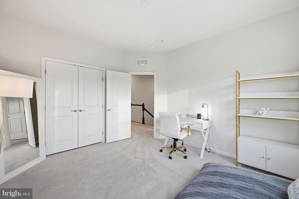 Image 20 of property listing at 10880 WINCHESTER ST, Waldorf, MD 20603