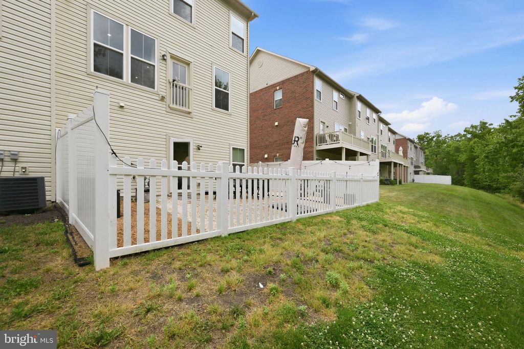 Image 30 of property listing at 10880 WINCHESTER ST, Waldorf, MD 20603