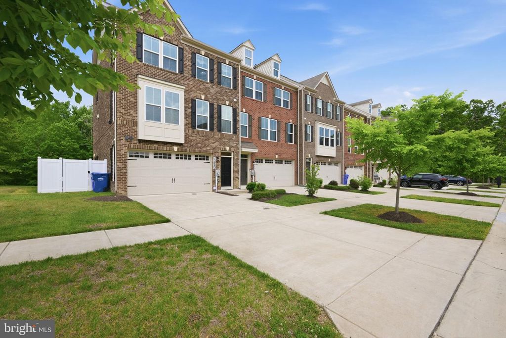 Image 31 of property listing at 10880 WINCHESTER ST, Waldorf, MD 20603