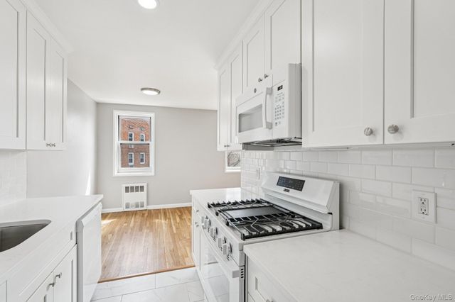 98 Dehaven Drive 4C, Yonkers, NY 10703