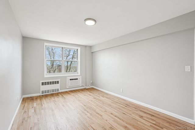 98 Dehaven Drive 4C, Yonkers, NY 10703