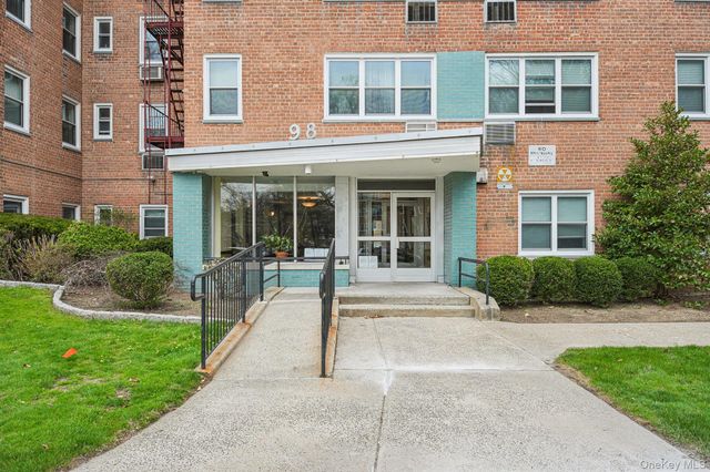 98 Dehaven Drive 4C, Yonkers, NY 10703