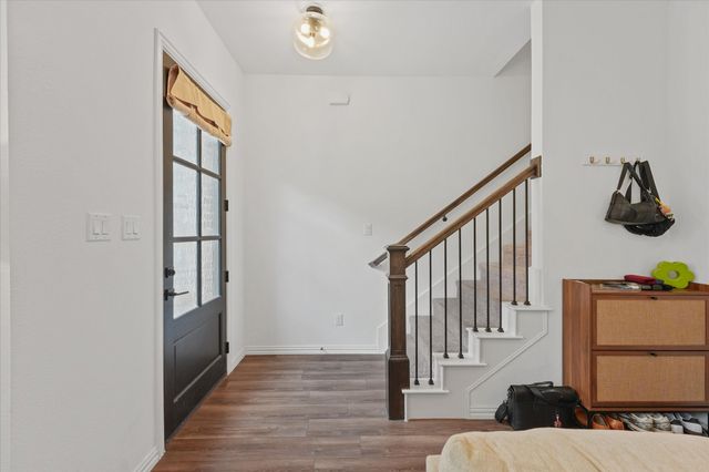 7562 Edgeware Road, Dallas, TX 75228
