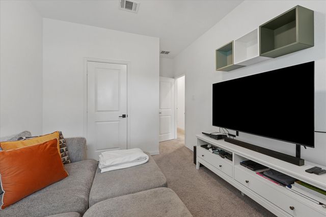 7562 Edgeware Road, Dallas, TX 75228