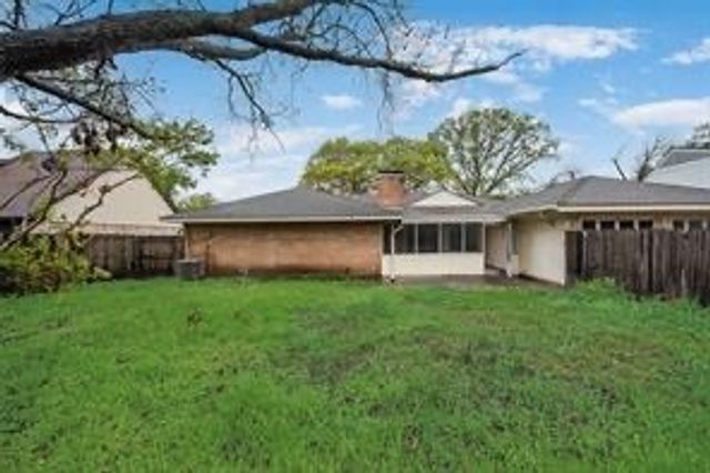 13030 Mitchwin Road, Farmers Branch, TX 75234