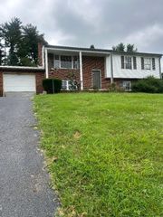 4134 Appleton AVE, Roanoke, VA 24017