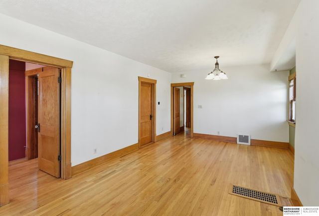 4602 Capitol Avenue, Omaha, NE 68132