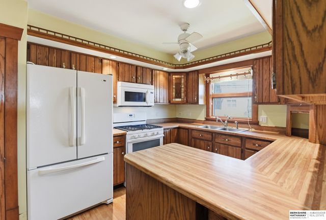 4602 Capitol Avenue, Omaha, NE 68132