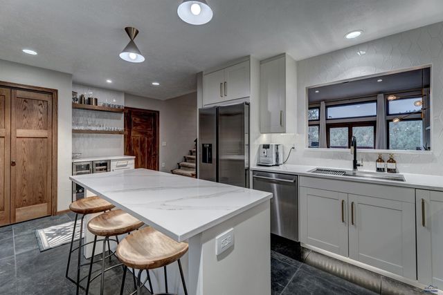 13165 MORSE PL, Rapid City, SD 57702