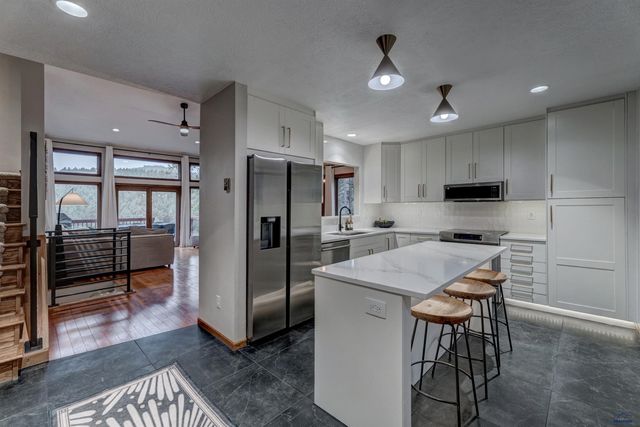 13165 MORSE PL, Rapid City, SD 57702