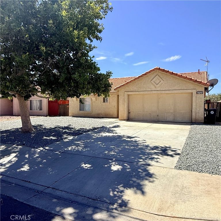 Image 3 of property listing at 11017 Desert Rose, Adelanto, CA 92301