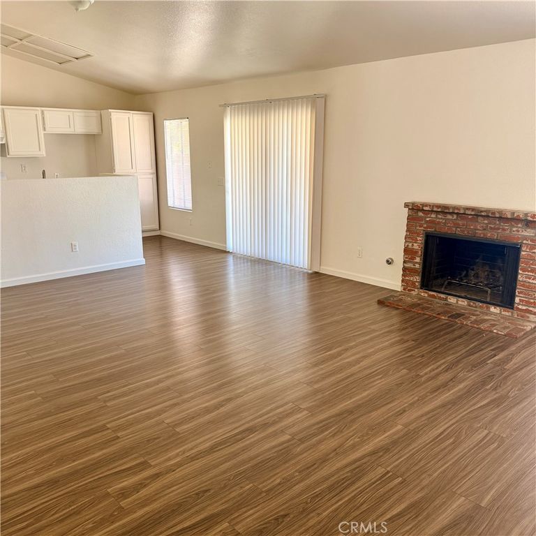 Image 7 of property listing at 11017 Desert Rose, Adelanto, CA 92301